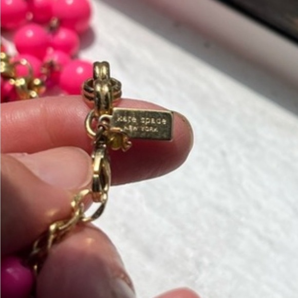 Kate Spade "Sweet As Pie" Bright Pink Cluster Beaded Collar Bib Necklace - Picture 9 of 11